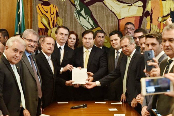Capa da Notícia